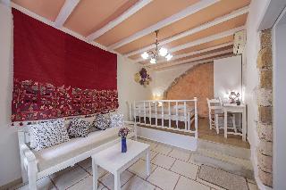 Kasteli Suites