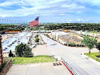 AmericInn by Wyndham Branson & Conference Center
