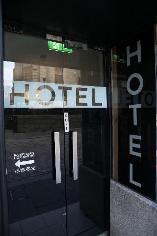 Siberia Bar & Hotel