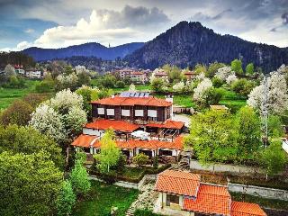 Smilen Hotel And Wellness