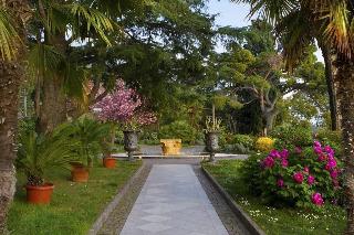Maximilian's Residence
