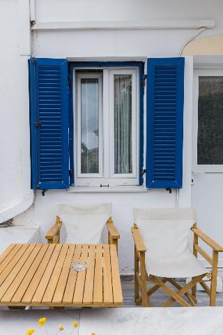 Captain Manolis Hotel