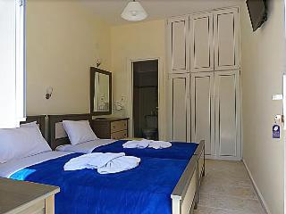 Captain Manolis Hotel