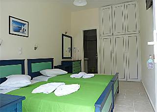 Captain Manolis Hotel