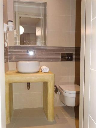 Anassa Suites