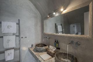 Blue Dolphins Apartments & Suites