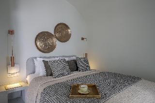 Blue Dolphins Apartments & Suites