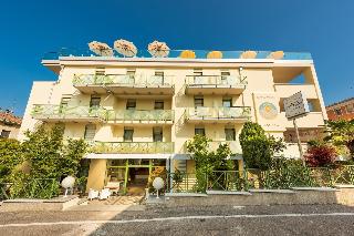 Sky Pool Hotel Sole Garda