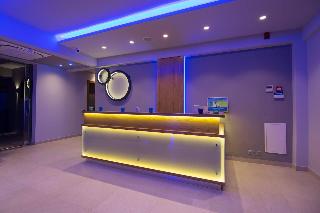 SKS Luxury Suites & Rooms