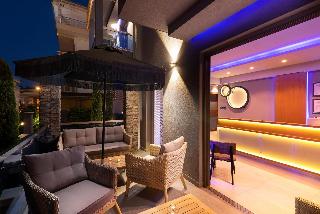 SKS Luxury Suites & Rooms