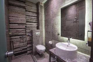 SKS Luxury Suites & Rooms