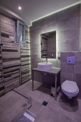 SKS Luxury Suites & Rooms