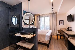 SKS Luxury Suites & Rooms
