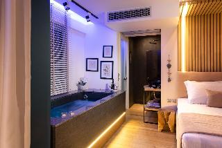 SKS Luxury Suites & Rooms