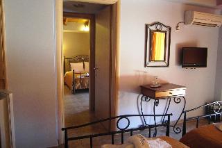 Anastazia Hotel