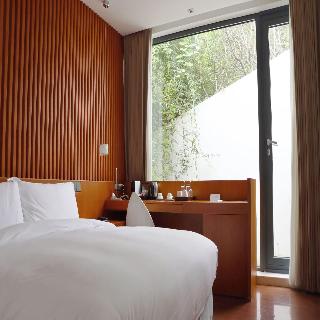 Room Room