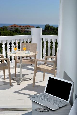 Callinica Hotel