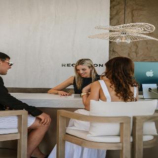 Ammos Boutique Apartments & Suites