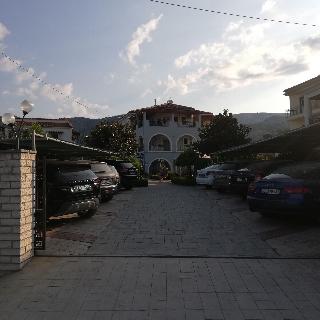 Delphin Rooms Sivota
