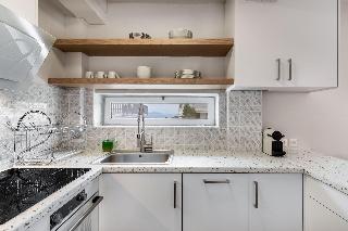 Vouliagmeni Stylish Homes By Blupine
