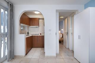 Vouliagmeni Stylish Homes By Blupine