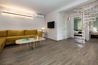 Vouliagmeni Stylish Homes By Blupine