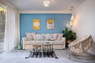 Vouliagmeni Stylish Homes By Blupine