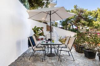 Vouliagmeni Stylish Homes By Blupine
