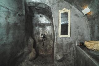 Kaleidoscope Cave Houses Oia