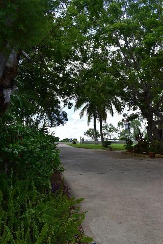 Hillview Motel