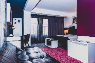 Room Room