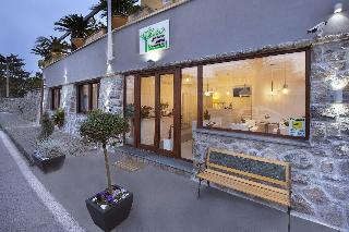 B B Sorrento Central
