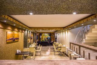 Berlin Otel Niayantaaya