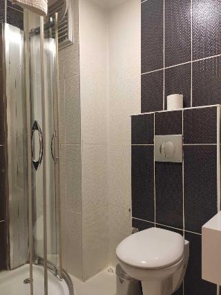 Berlin Otel Niayantaaya