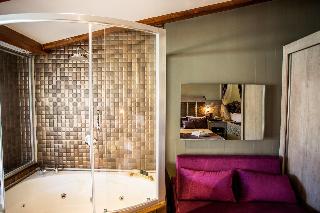 Bonne Sante Hotel