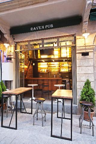 Raven Istanbul Suites