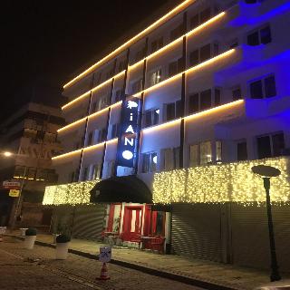 Piano Hotel