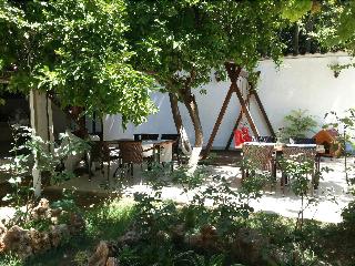 Ozkavak Hotel Kaleici