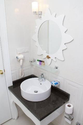 Ozkavak Hotel Kaleici