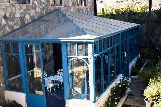 Daffodils Hotel