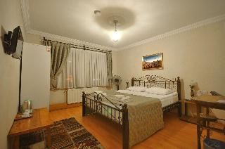 Blue Moon Cave Hotel