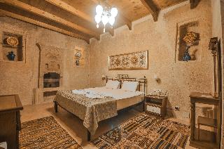 Blue Moon Cave Hotel
