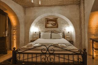 Blue Moon Cave Hotel