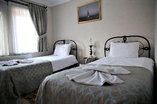 Blue Moon Cave Hotel