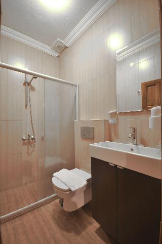 Blue Moon Cave Hotel