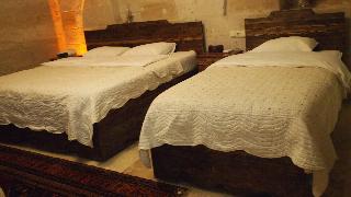 Family Cave Suites Hotel