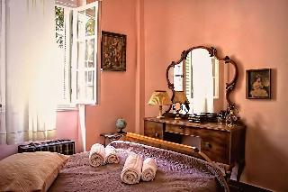 Athens Quinta