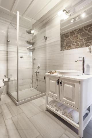 Cunda Pur Beyaz Otel