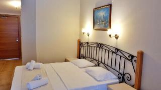 Alados Otel