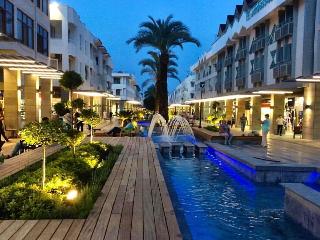 Castello Hotel Aparts